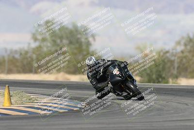 media/Nov-16-2025-Race Pace (Sun) [[8c5fa54630]]/Verified Riders/2-Turn 7 (945am)/